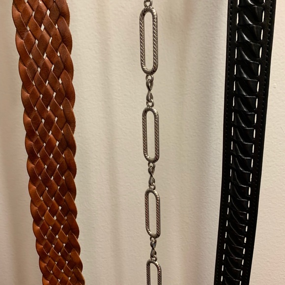 3 Belts - Picture 3 of 5